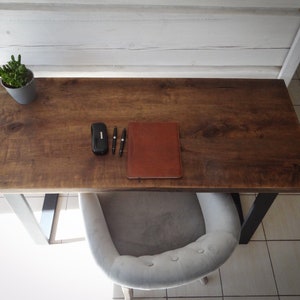 Schreibtisch aus Altholz 4 cm dick Esstisch mit Metallbeinen, Schreibtisch aus Massivholz, Schreibtisch aus recycelten Möbeln, Industrieschreibtisch Bild 4