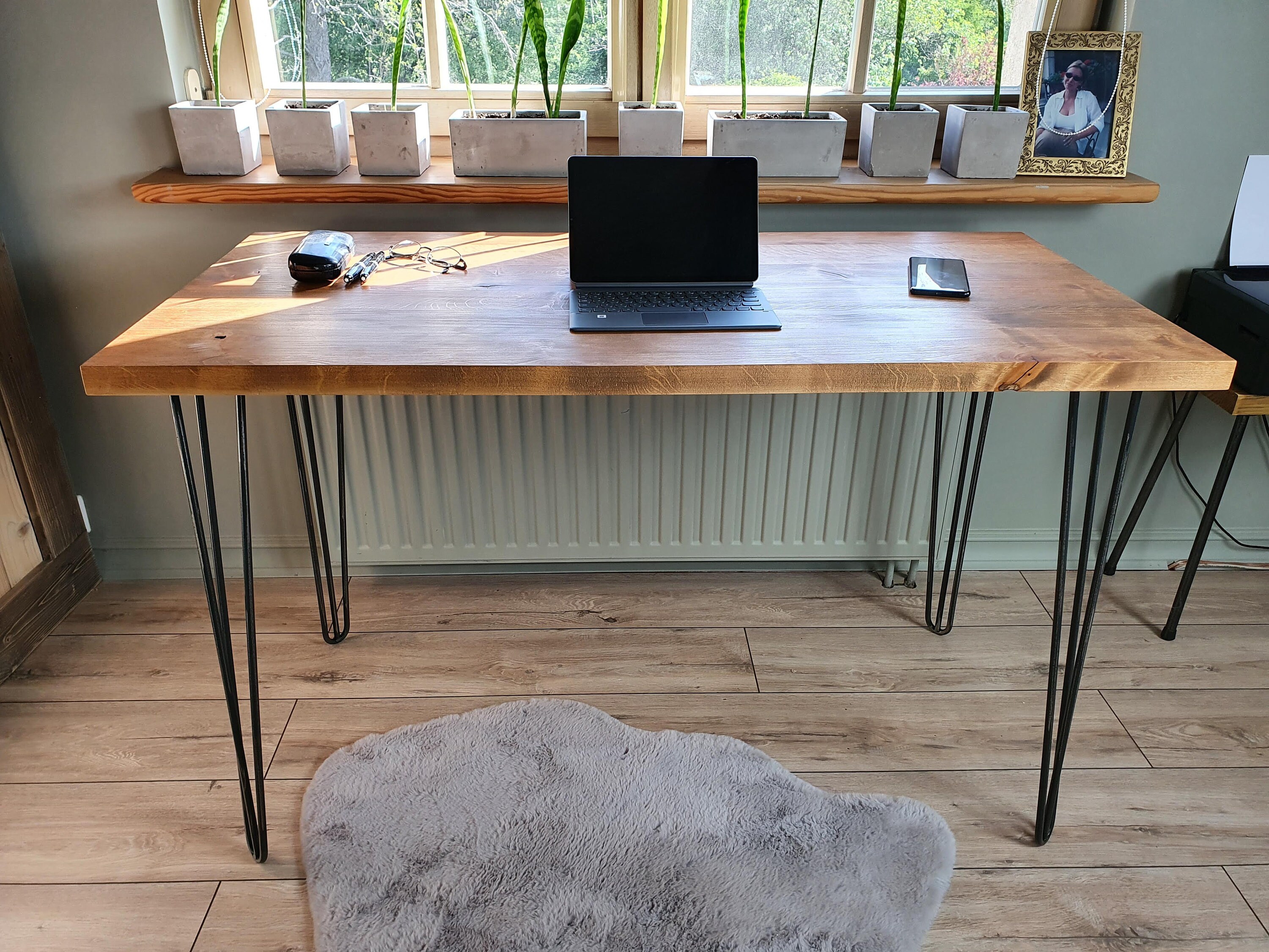 Computer desk 2024 hairpin legs