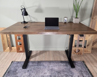 Electric Adjustable Wooden Standing Desk Old Alder Tabletop