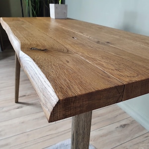 Eikenhouten thuiskantoor met levende rand, teruggewonnen houten bureau, geschreven bureau, handgemaakt laptopbureau, industrieel bureau, computerbureau