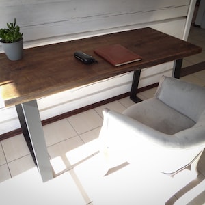 Schreibtisch aus Altholz 4 cm dick Esstisch mit Metallbeinen, Schreibtisch aus Massivholz, Schreibtisch aus recycelten Möbeln, Industrieschreibtisch Bild 3