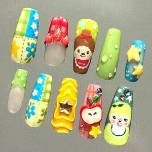 Unghie stampate Monchhichi - Nail Art 3D - unghie dipinte a mano - unghie personalizzate fatte a mano - divertenti disegni per unghie - unghie da cartone animato - regalo per lei