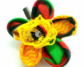 Kanzashi style flower pin with gemstone in Kente print | flower hair clip | flower brooch | clothing accessories