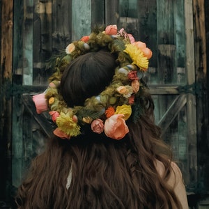 Woven Midsommar Crown With Dyed Sola Flowers