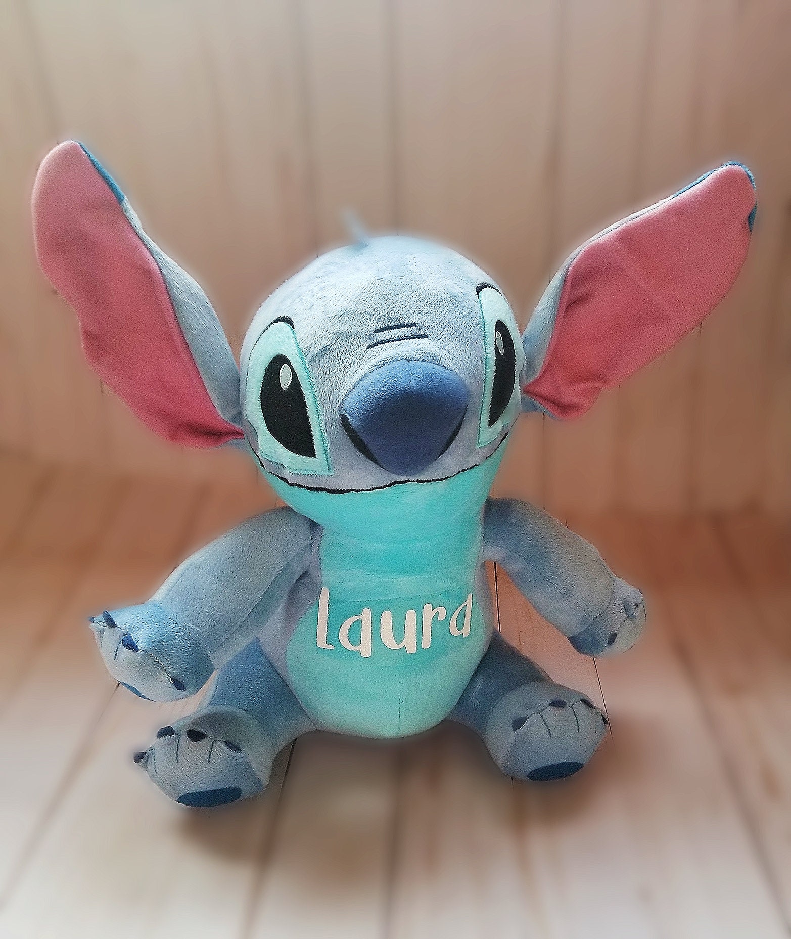 Doudou peluche Stitch personnalisé Disney - Au Fil du Génie