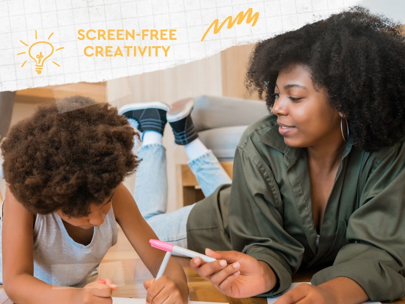 Peut inclure: Image de deux personnes dessinant avec des marqueurs sur du papier. Le texte "SCREEN-FREE CREATIVITY" est visible. L'une porte un d&eacute;bardeur gris, l'autre une chemise verte. Sc&egrave;ne de cr&eacute;ativit&eacute;.
