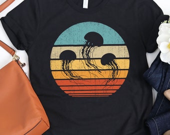 Jellyfish Sunset Retro Shirt / Jellyfish Shirt / Jellyfish Gifts / Gift for Jellyfish Lovers / Jellyfish Design / Tank Top / Hoodie