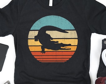 Alligator Sunset Retro Shirt / Alligator Shirt / Alligator Geschenke / Alligator Liebhaber Geschenk / Alligator Design / Krokodil Shirt Tank Top Hoodie
