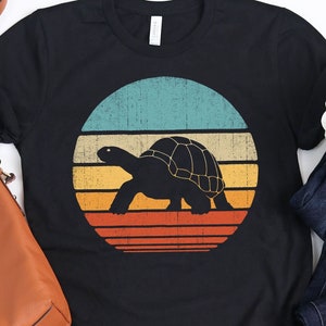 Tortoise Sunset Shirt / Tortoise Shirt / Tortoises Gifts / Retro Vintage / Turtle Lover / Tortoise Design / Turtle Print Art Tank Top Hoodie