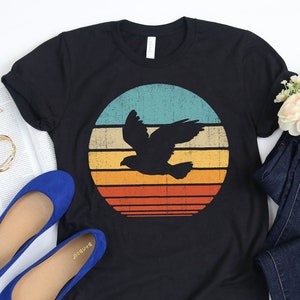 Hawk Sunset Shirt / Hawk Shirt / Hawks Gifts / Retro Vintage / Hawk Lover / Hawk Print Art / Animal Lover / Bird Lovers / Tank Top / Hoodie