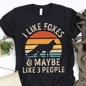 I Like Foxes Retro Shirt / Fox Shirt / Fox Gifts /  Fox Lover Gift / Vintage Sunset / Retro 70s T shirt / Animal Lovers / Tank Top / Hoodie