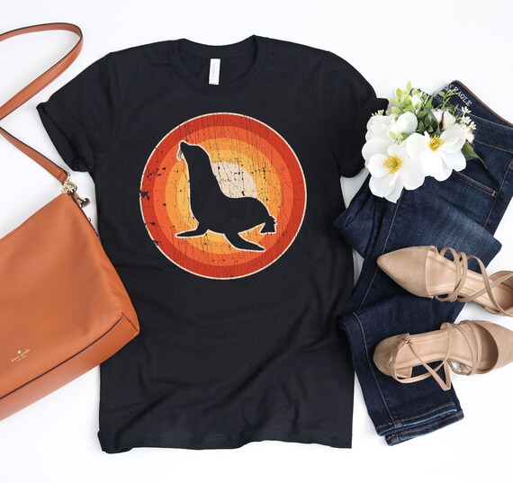 Vintage Retro Sunset Sea Lion T-Shirt Vintage Retro Sunset Sea Lion T-Shirt