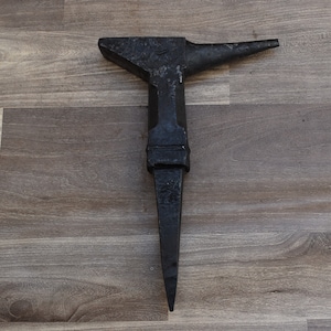 Vintage Rare Iron anvil Hand forged Blacksmith Silversmith Tinsmith T Shape anvil Tool