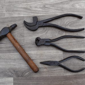 Handmade Blacksmith Iron Used Hammer & nippers  Wood Working Tool Workshop 4pcs lot