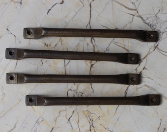 Rustykalny zabytkowy żeliwny uchwyt do drzwi stodoły uchwyt do szafki 4 szt