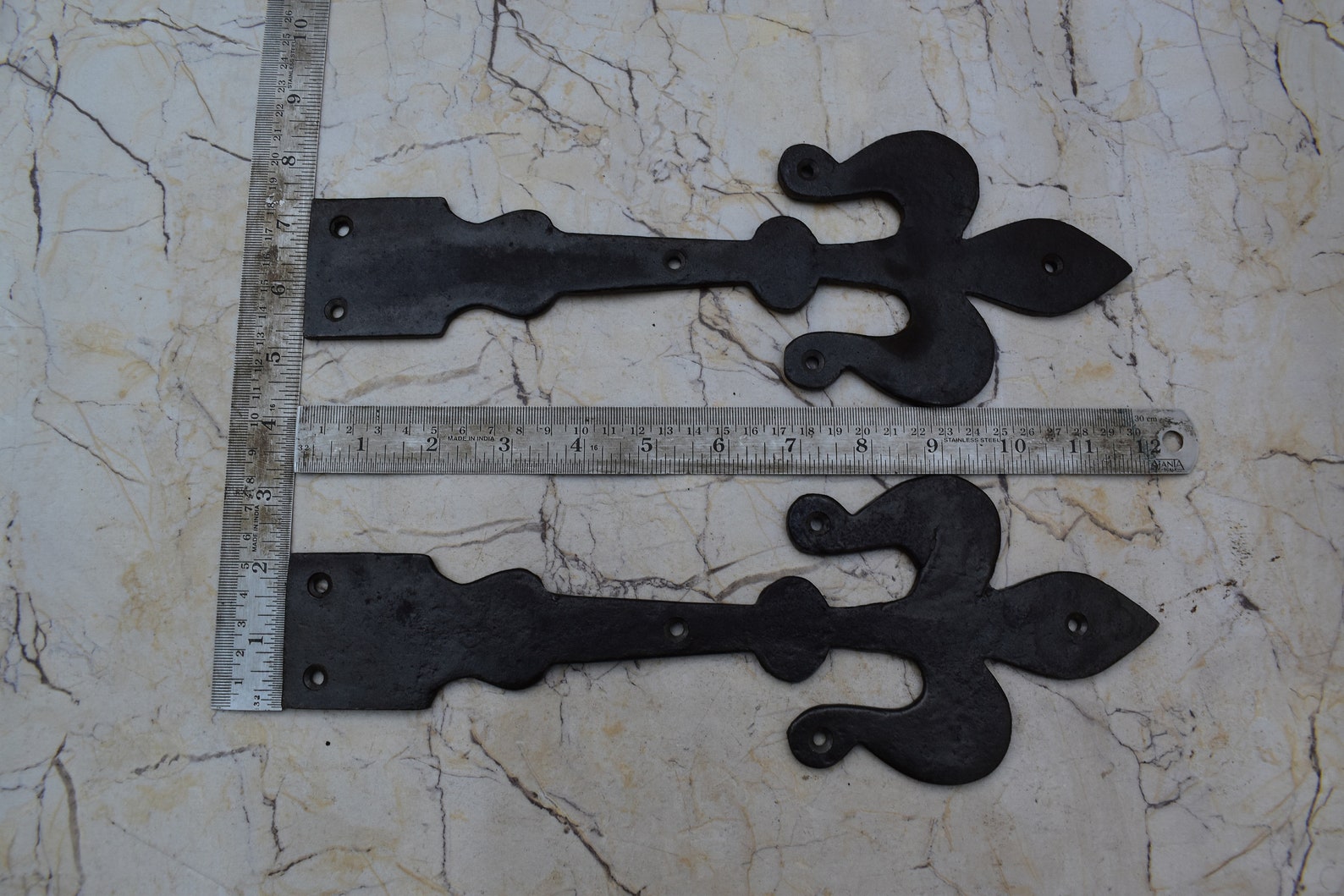 Vintage iron handmade french gate door hinges Decorative head