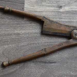 Vintage Brass Nut Craker Old Fine Hand Forged Brass Betel Nut Cutter Sarota