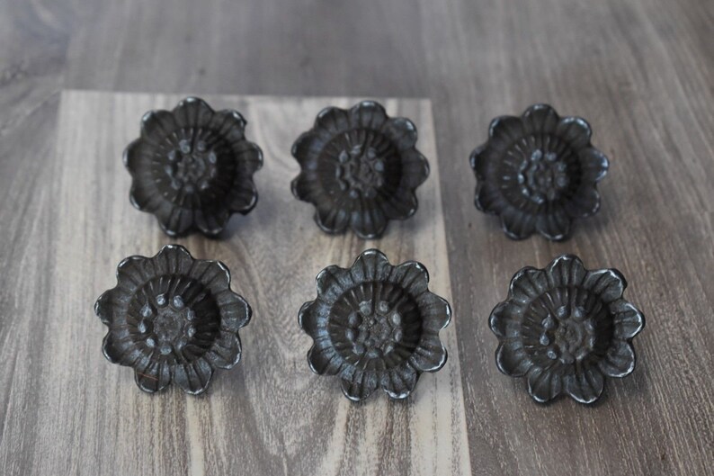 6pcs Vintage cast iron FLORAL cabinet drawer door knobs cupboard screen handles pull rustic 1.8 364grams