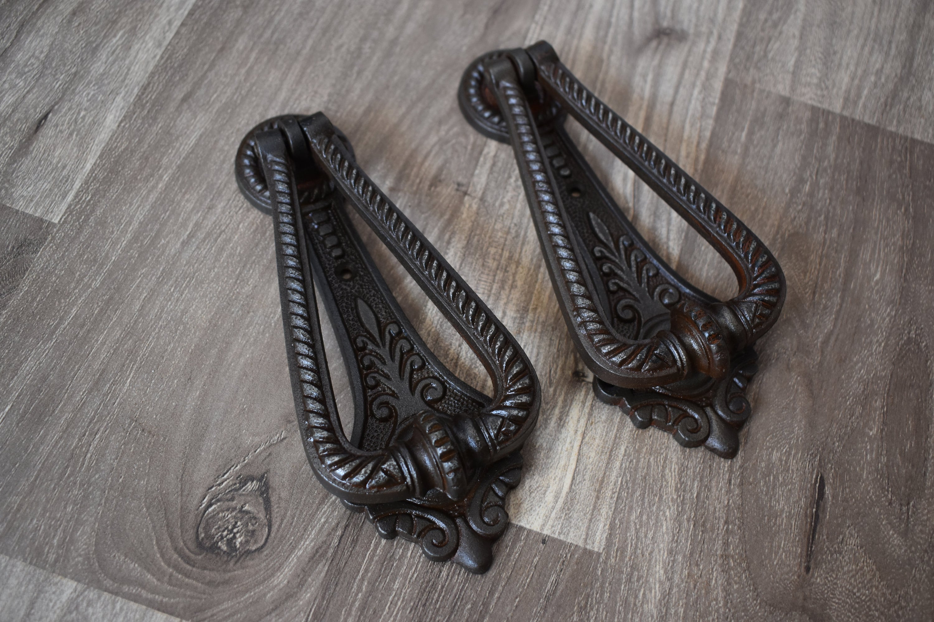 Vintage Hand forged chest door KNOCKER ring Pull drop handle knob 2 pic