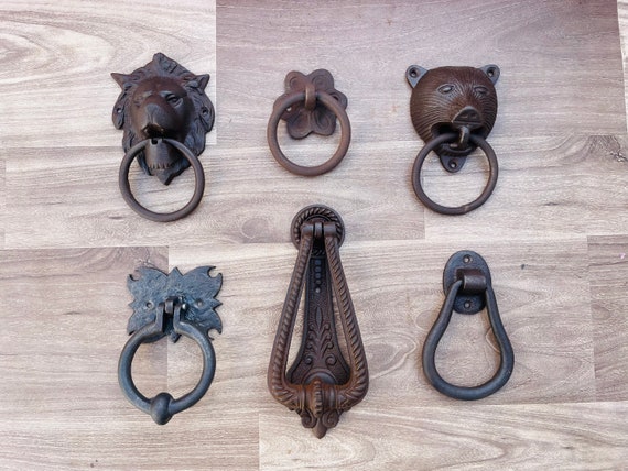 Rustic Style Metal Alligator Push or Pull Door Handle Rustic Style Metal Alligator Push or Pull Door Handle