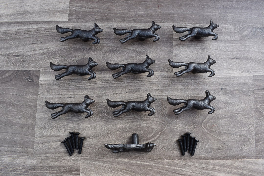 Fox Cupboard Vintage Cast Iron Door Knobs Cabinet Running Fox Drawer Handles Pull ...