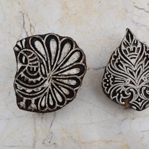 2pcs Vintage Wood Printing Block Pottery Stamp Hand Carved Stamp Block Print Stamp Textile Stamp Flower Design stamp Craft fabric block