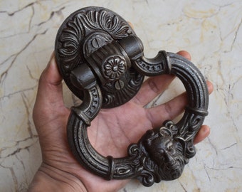 Vintage Cast Iron Victorian Face antique Door Knocker Handle Knob Pull Ring