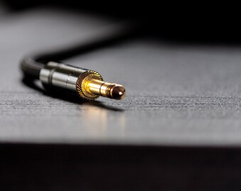 Paracord 5' main cable. 4 pin female mini XLR to 1/4 inch single ended.