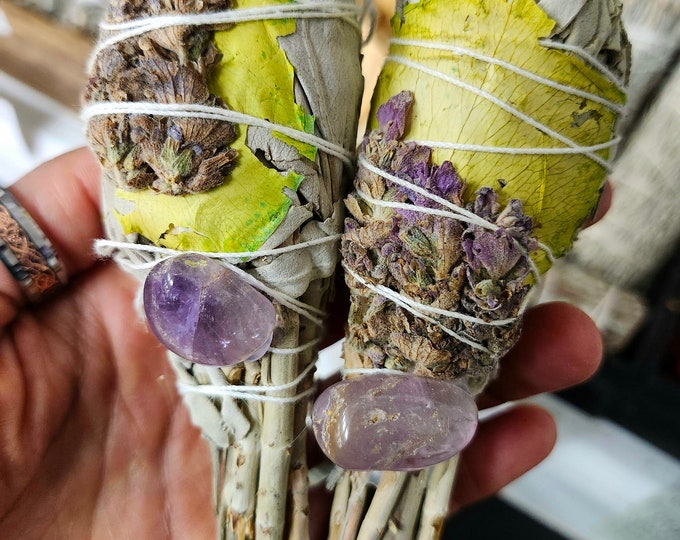 White Sage & Lavender smudging torch with amethyst crystal