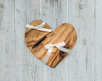 Heart-shaped olive wood wedding ring holder, heart-shaped wedding pillow, wedding ring holder, wedding ring pillow, wedding ring pillow