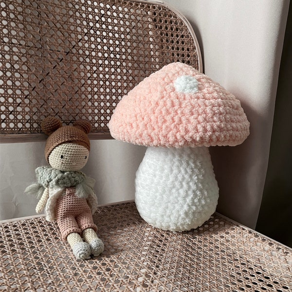 Champignon au crochet, champignon tout doux, décoration champignon