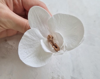 White Golden Orchid Hair Pins, Realistic Bridal Flower Accessory