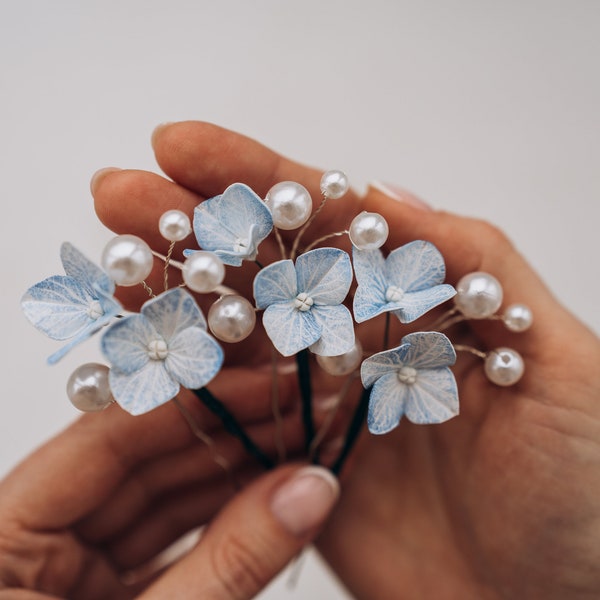 Wedding set of Hydrangea Pearl hair pins