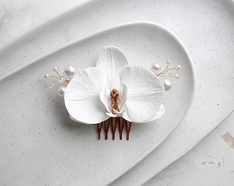 White Orchid Pearl Wedding Hair Comb, Handmade Bridal Hairpiece