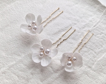 Bridal Hair Pins, White Flower Pearl Wedding Hair Accessory