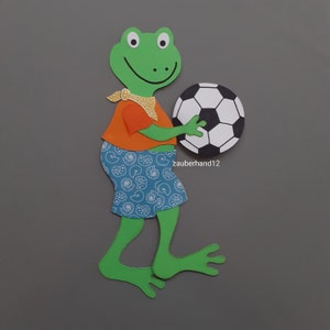 Fensterbild, sportlicher Frosch mit Fußball, Tonkarton, Deko, Kinderzimmer, Sommer