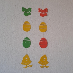 Fensterbild, 2 Osterketten, Tonkarton, Fensterhänger, filigran, Küken Ei, Frühling, Deko