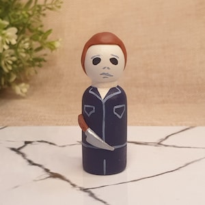 Michael Myers Peg Doll, Halloween Tier Tray Decor, Gift for Classic Horror Movie Fan