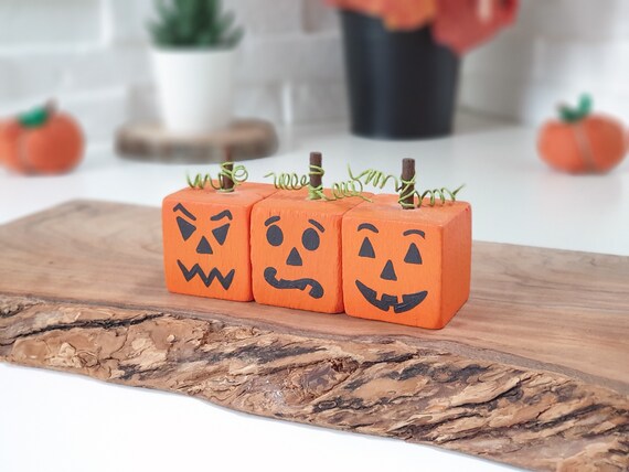 Rustikale Herbst-Deko – Holzschild Mit Geist, Kürbis & Kuh, 12,7 X 12,7 Cm, Aus Paulownia-Holz, Für Wohnzimmer, Büro Oder Als Geschenk