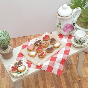Miniatur Valentine Herz Keks Zubehör, Maßstab 1:12 Puppenhaus Essen
