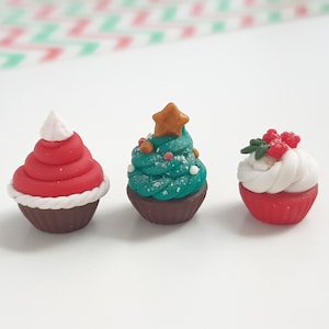 Miniature Christmas Cupcakes, Dollhouse Mini Fake Food, 1 12 & 1 6 Scale Sweet DIY Accessory
