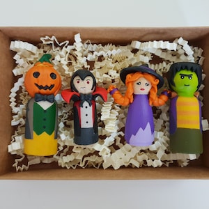 Halloween Peg Doll Set, Wooden Figurine Toys, Gift For Toddler Child / Dracula, Jack O'Lantern, Witch, Frankenstein image 10