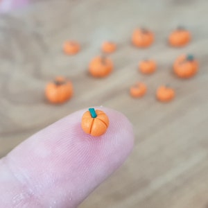 Miniature Pumpkin for Halloween Dollhouse Decor, Polymer Clay Mini Fairy Garden Accessories, Kitchen Vegetable Food Supplies image 9