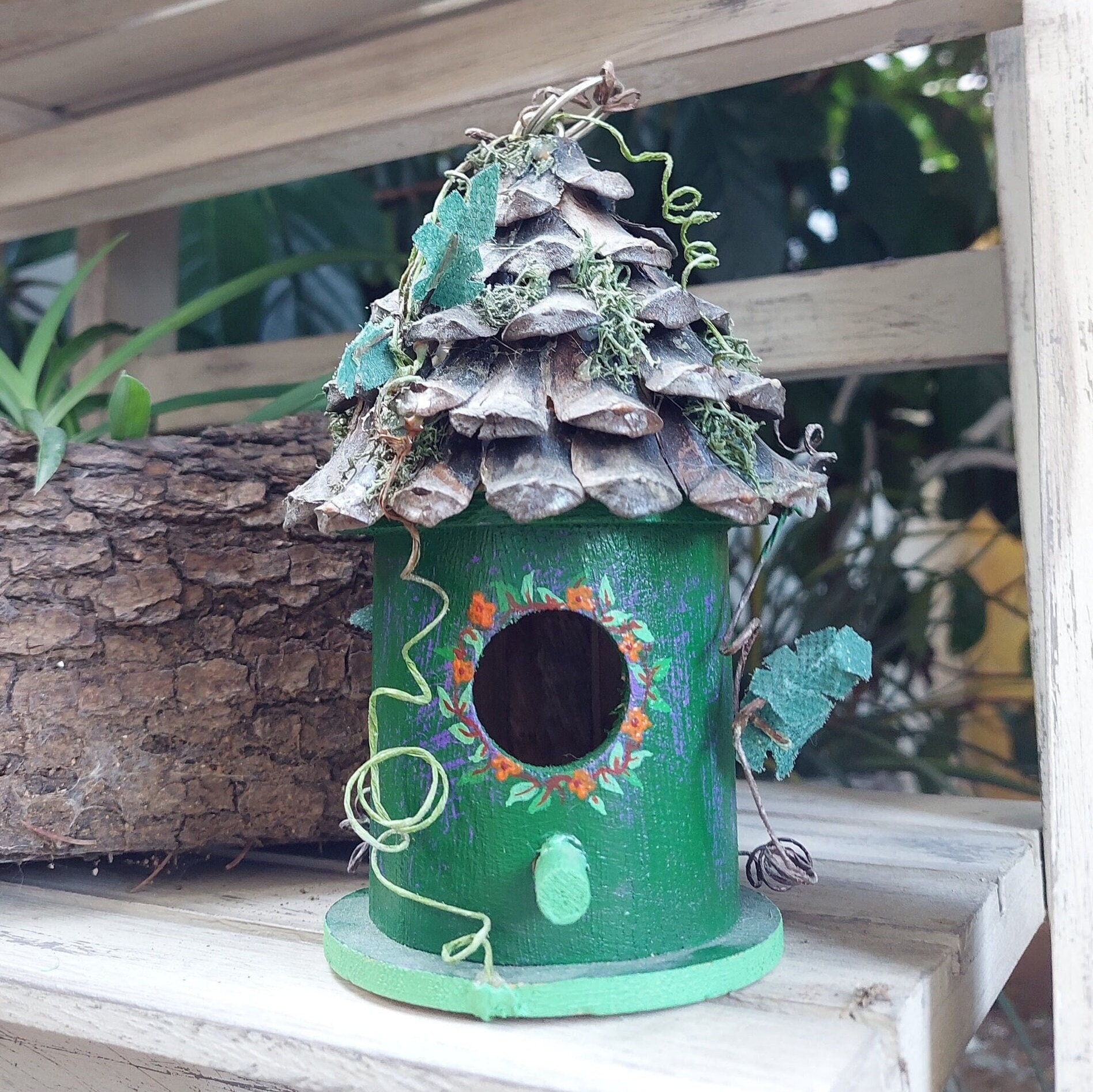 Birdhouses and the Best Outdoor Craft Paint!