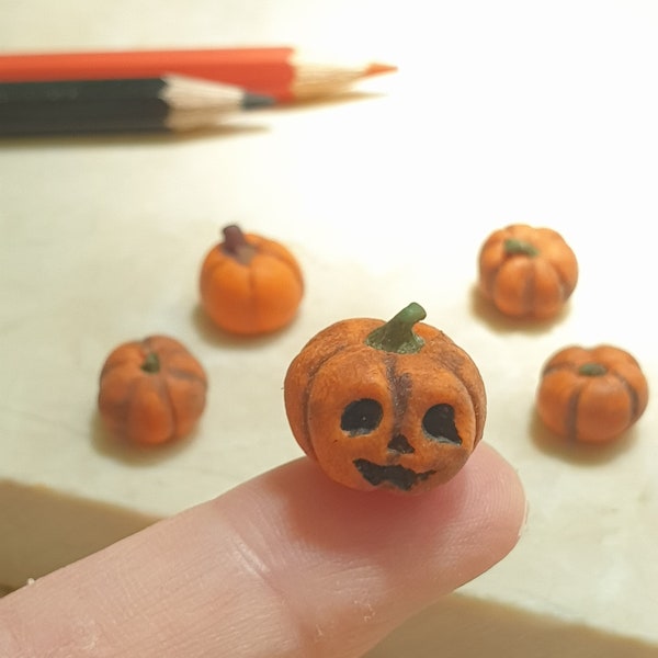 Miniature Clay Pumpkin Halloween Dollhouse Decor, Mini Doll House & Fairy Garden Decor