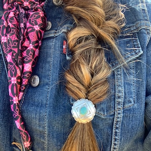 Diamond stamped scalloped edge turquoise colored stone ponytail concho hair tie