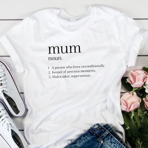 Mum Dictionary Definition T-shirt / Mother&#39;s Day Gift / Unisex size  / Pregnancy announcement