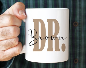Personalised doctor mug with last name / 6 COLOUR option / Thank you gift / New DR present / Christmas Birthday gift / Medical student