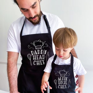 Cute matching apron with names / Personalised head chef sous chef / Father's Day Christmas Birthday gift for dad child / Daddy son daughter image 2