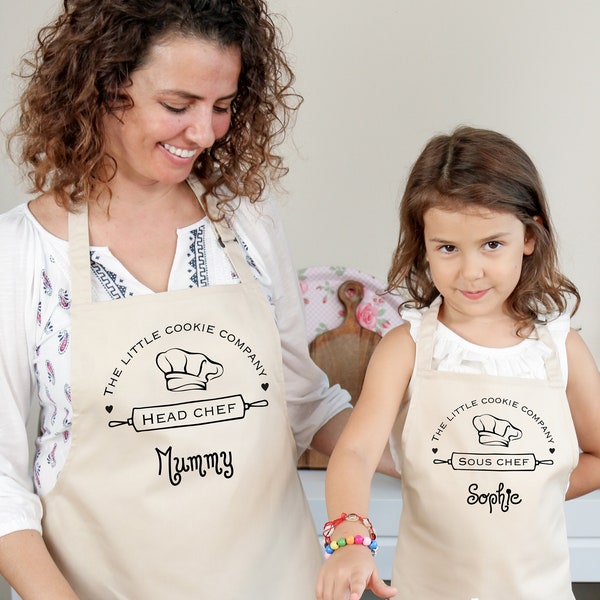 Personalised matching family apron with names / Mother's Day gift / Head chef, sous chef mum and daughter aprons / Cute Christmas Gift